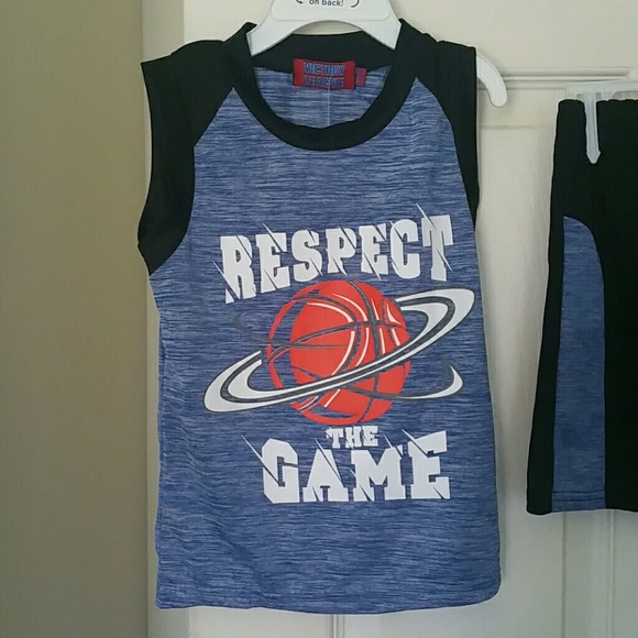 BOYS TWO -PIECE  SHORTS SETS - Picture 2 of 5